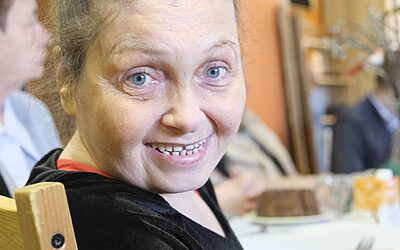 Żyła na pełnej petardzie – jutro pożegnanie Izy